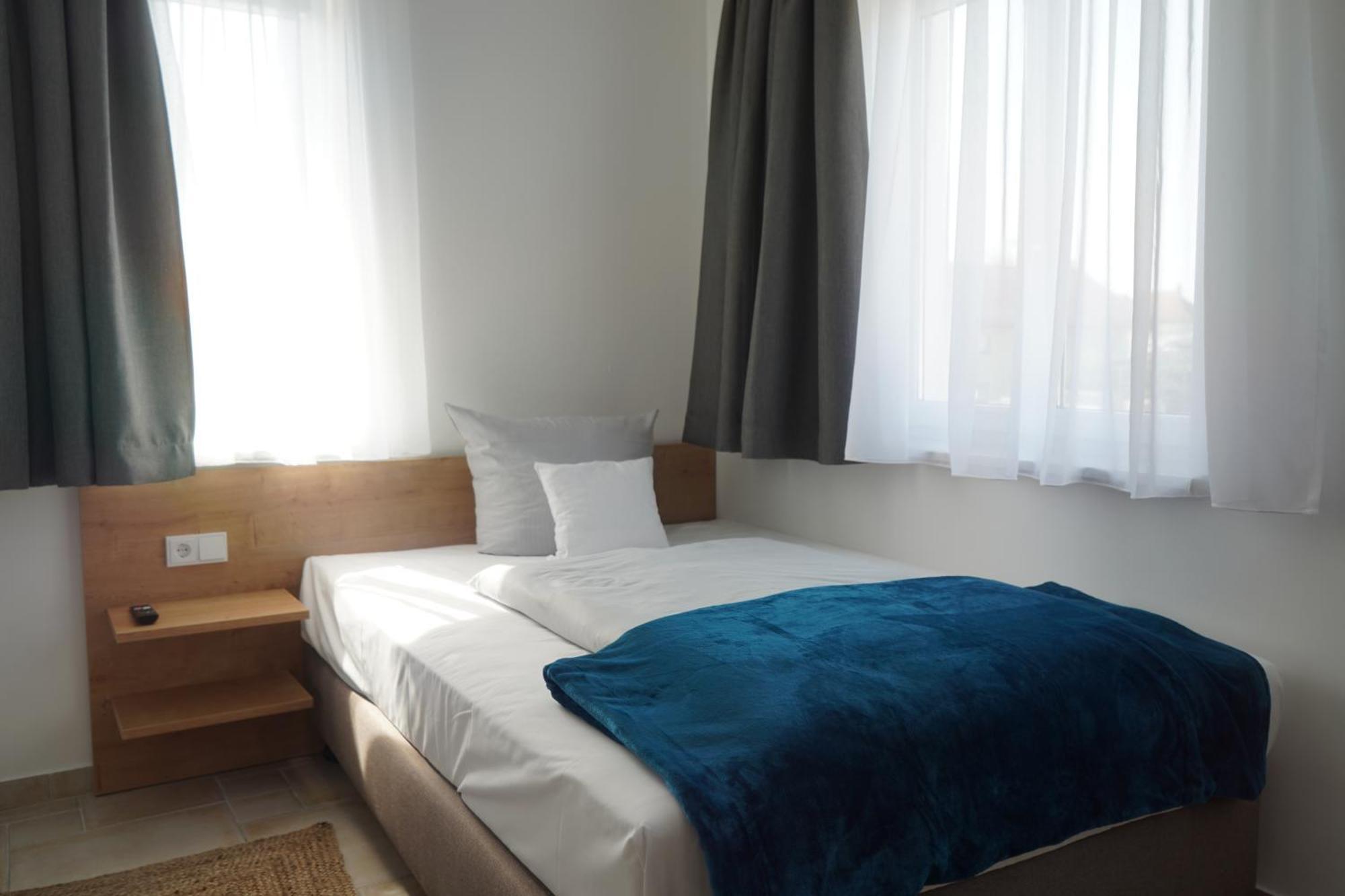 Eco Motel Wallersdorf Exterior foto
